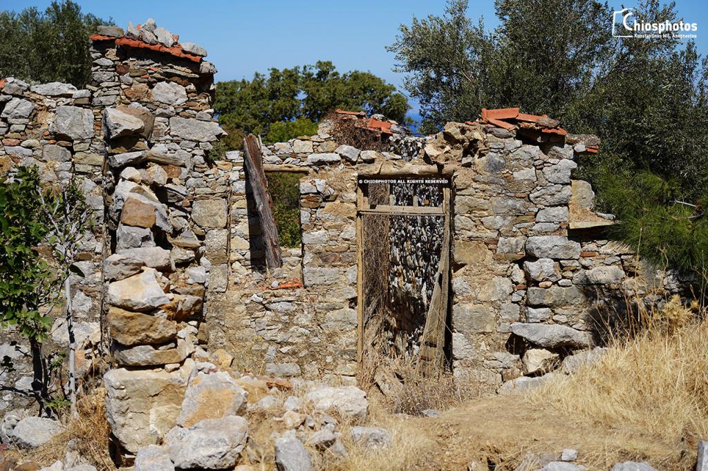 Εγκαταλελειμμένος οικισμός Καμπιών Χίου